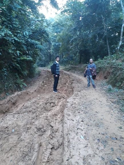 2 am, 12 kms on Foot! This School in Manipur holds Parent-Teacher Meet at Parents’ Villages