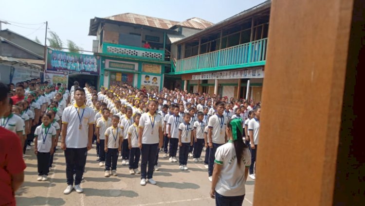 2 am, 12 kms on Foot! This School in Manipur holds Parent-Teacher Meet at Parents’ Villages